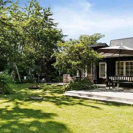 And Forest Close To House *